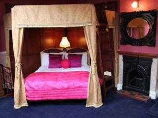 The Pitstop 4* Little Hallingbury (Essex)
